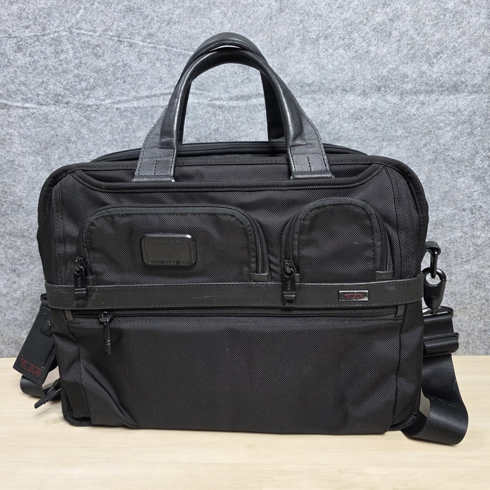Tumi Black Alpha 2‎ FXT T-Pass Expandable Laptop Brief Bag 26145D2